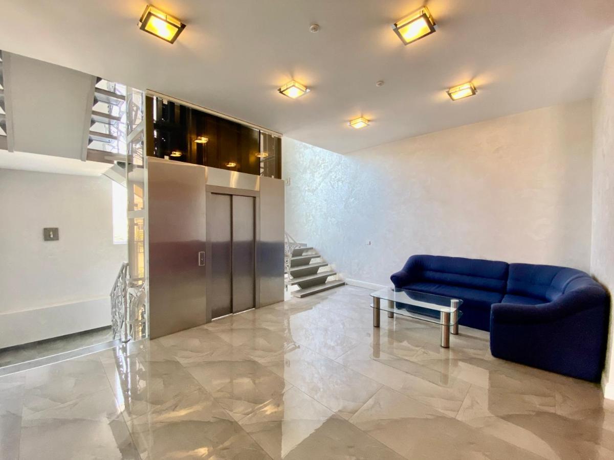 Hotel Sv Львів Екстер'єр фото