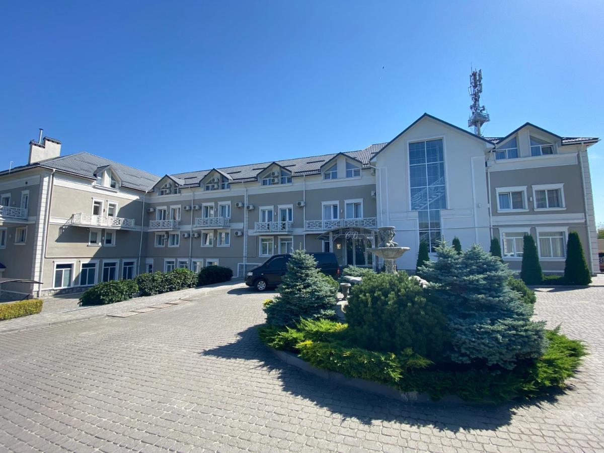 Hotel Sv Львів Екстер'єр фото