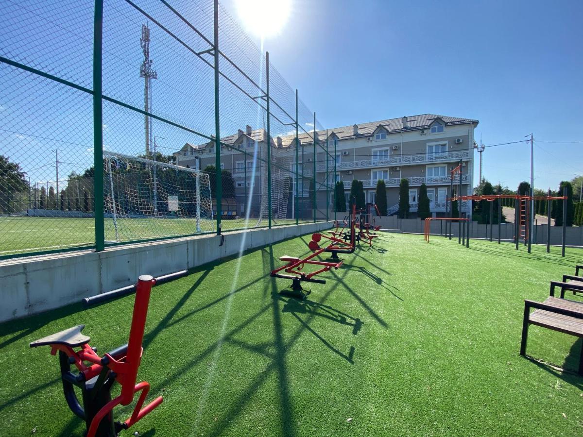 Hotel Sv Львів Екстер'єр фото