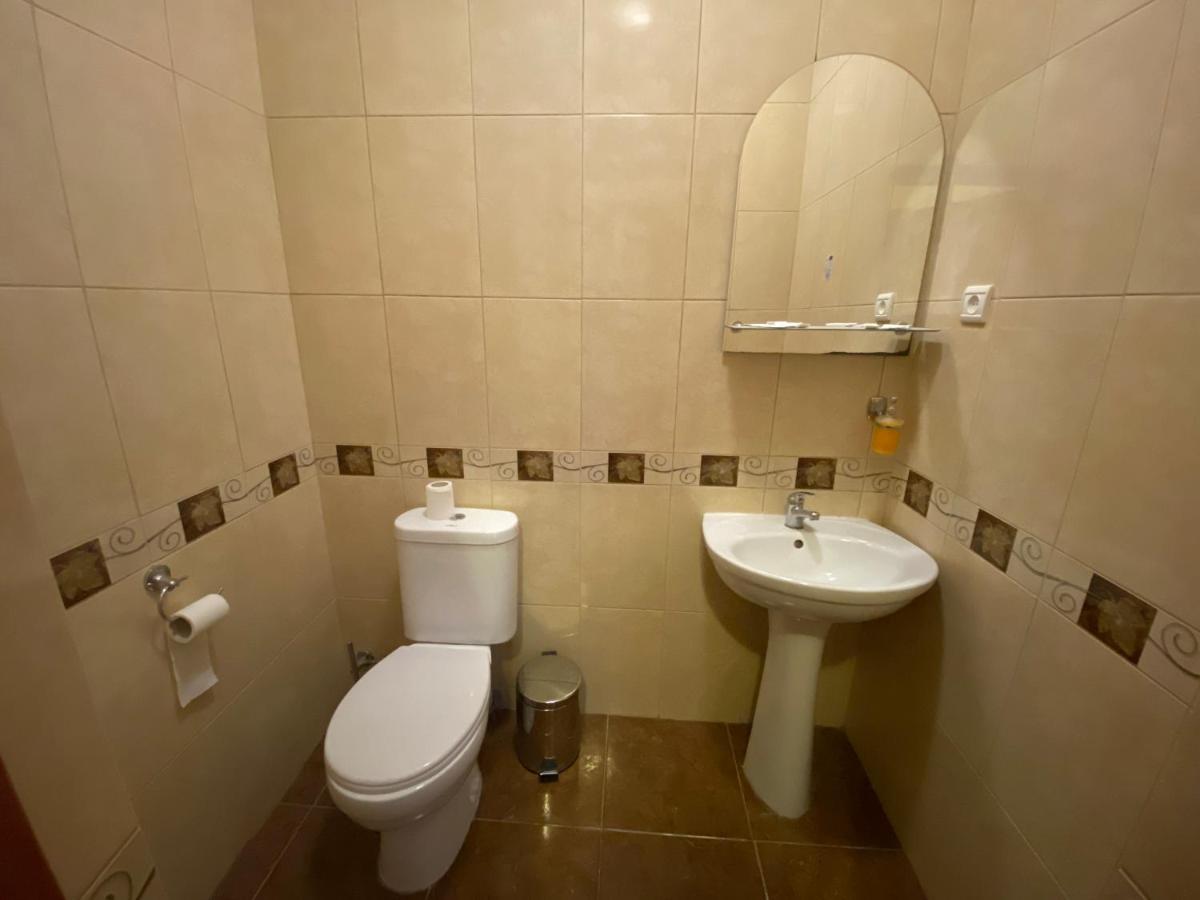 Hotel Sv Львів Екстер'єр фото