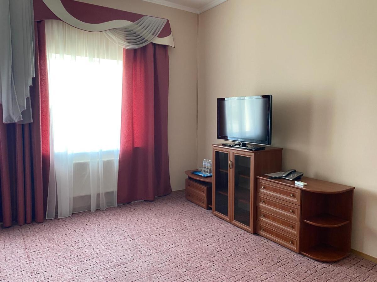 Hotel Sv Львів Екстер'єр фото