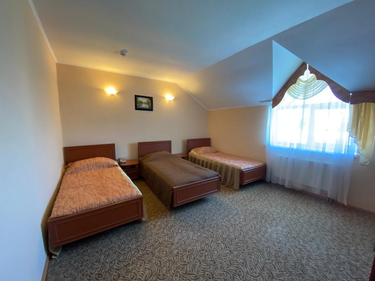 Hotel Sv Львів Екстер'єр фото